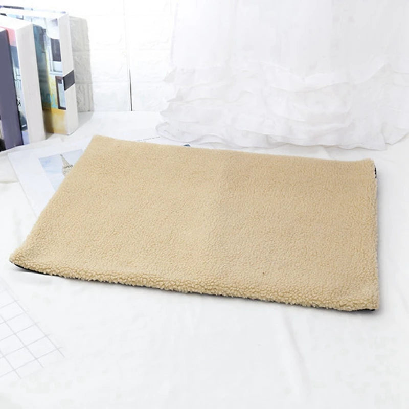 Pet Dog Cat Heating Pad Winter Auto-Heating Blanket Warming Plush Bed Cushion with Thermal Body Heat Reflecting Cord Pad 60x45cm